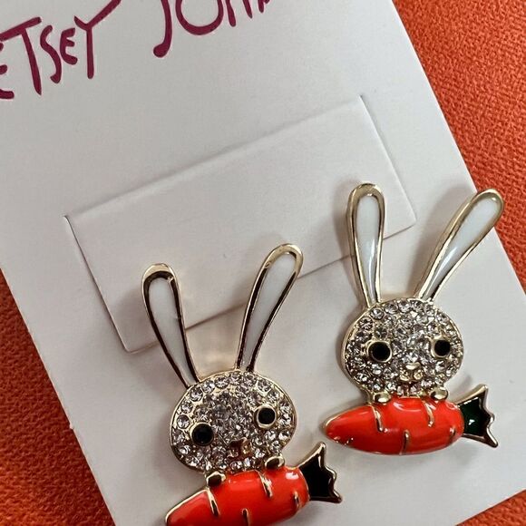 🥕 Betsey Johnson sweet bunny with carrot earrings 🥕 - Picture 2 of 7